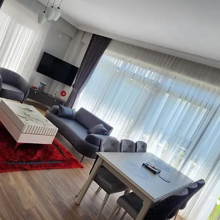 Er -is Villalari Villa *